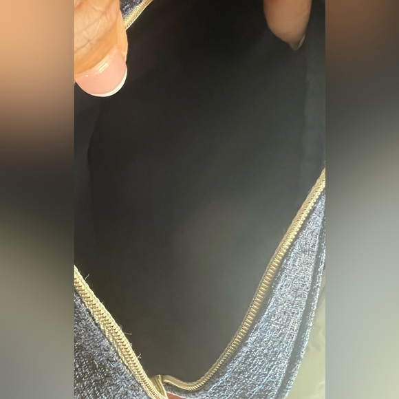 2023 Holiday Limited Edition Chanel Navy Blue cosmetics case with gold f… - Picture 3 of 3